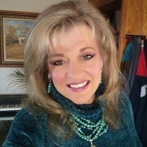 Meet your Posher, Melanie